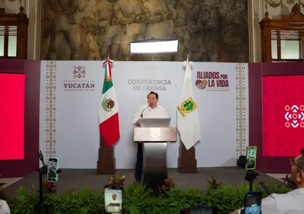 Joaquín Díaz Mena lanza reforma del ISSTEY: "Quien se oponga, está contra los trabajadores"