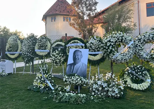 Velan restos de Mauricio Fernández en privado; alistan homenaje público