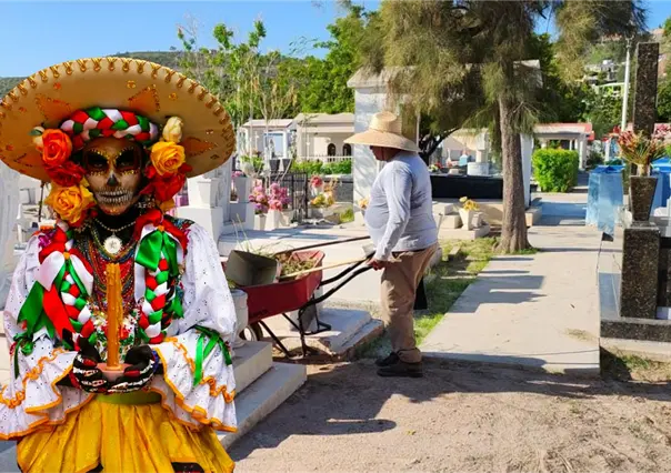 Día de Muertos 2025: con jornadas de limpieza preparan los panteones de La Paz