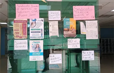 Trabajadores del Gobierno de Oaxaca exigen el cese de retención ilegal de ISR | VIDEO