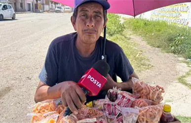La diabetes amputó las piernas de Carlos, hoy vende dulces en las calles de Durango