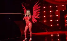 Karol G se convierte en un ángel de Victorias Secret