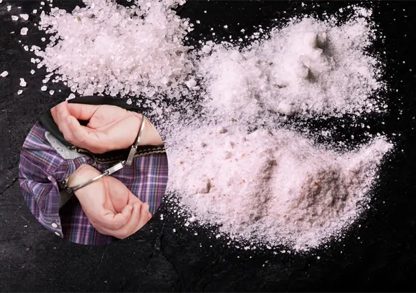 Detienen a hombre en el centro de La Paz con más de mil dosis de metanfetaminas