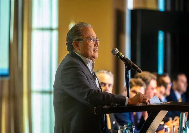 Andrés Mijes impulsa alianzas para mejorar la calidad del aire en Nuevo León