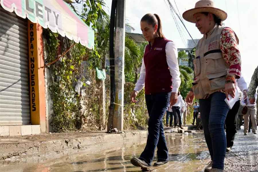Claudia Sheinbaum llega a Álamo, Veracruz, para supervisar apoyo a la población afectada
