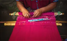 UNESCO impulsa la protección del bordado maya y certifica a más de 200 artesanas en Yucatán