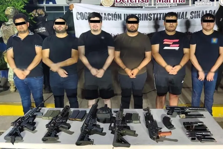 Detienen al Chango y Mono Canelo en Sinaloa, junto a 4 personas más ligadas a Los Chapitos