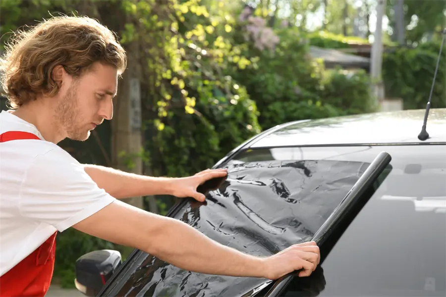 Esto es lo que opinan los automovilistas de Nuevo León sobre el uso de los vidrios polarizados