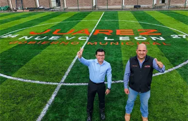 Félix Arratia inaugura Espacio de Unidad Los Puertos con cancha y áreas recreativas