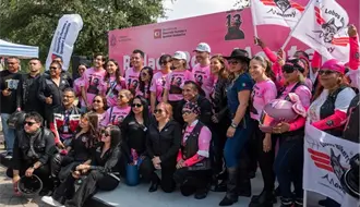 Monterrey se tiñe de rosa en apoyo a la salud y prevención del cáncer de mama