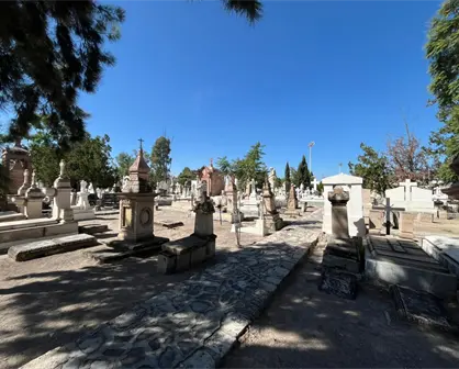 ¿Cómo se actualiza el título de propiedad en el panteón de Durango?