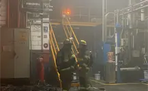 Incendio arrasa bodega en Parque Industrial de Escobedo y desalojan a trabajadores Incendio arrasa bodega en Parque Industrial de Escobedo y desalojan a trabajadores