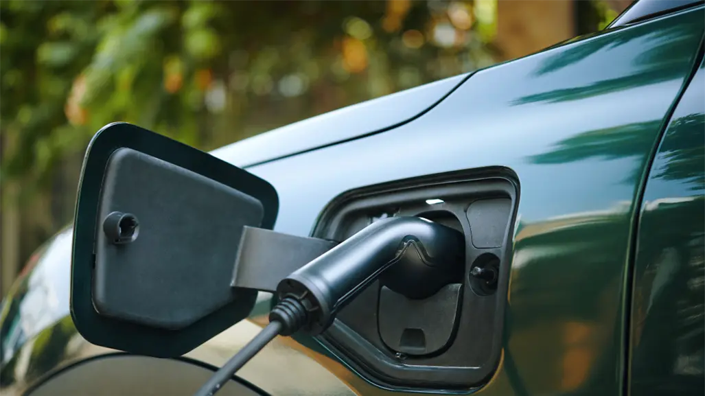 Autos eléctricos e híbridos impulsan el mercado automotriz en Tamaulipas pese a los "chocolate"