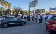 Estudiantes de la Normal Moisés Sáenz Garza bloquean la avenida Venustiano Carranza de Monterrey Estudiantes de la Normal Moisés Sáenz Garza bloquean la avenida Venustiano Carranza de Monterrey
