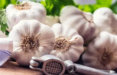 Descubre el ritual con ajo de Mizada Mohamed que desbloquea energía y atrae la suerte