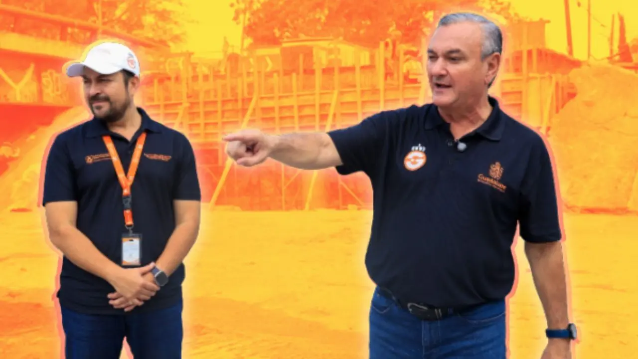 El alcalde de Guadalupe Héctor García supervisando obras Foto: Gobierno de Guadalupe