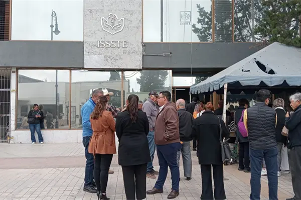 Jubilados del ISSSTE en Saltillo exigen pago de sentencias incumplidas Jubilados del ISSSTE en Saltillo exigen pago de sentencias incumplidas