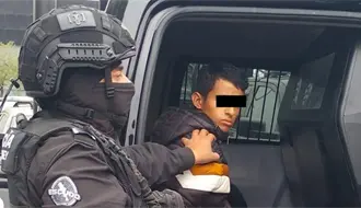 Detienen a joven en Monterrey por conducir motocicleta robada; esto informó la Policía