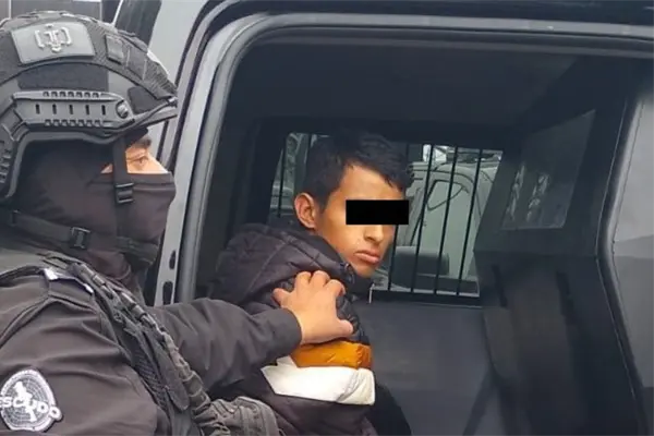 Detienen a joven en Monterrey por conducir motocicleta robada; esto informó la Policía Detienen a joven en Monterrey por conducir motocicleta robada; esto informó la Policía