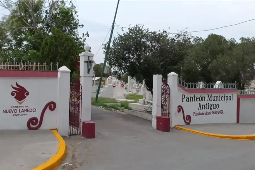 imagen recuadro La tumba se encuentra ubicada en el panteón municipal antiguo de Nuevo Laredo | Foto: Perla Herrera