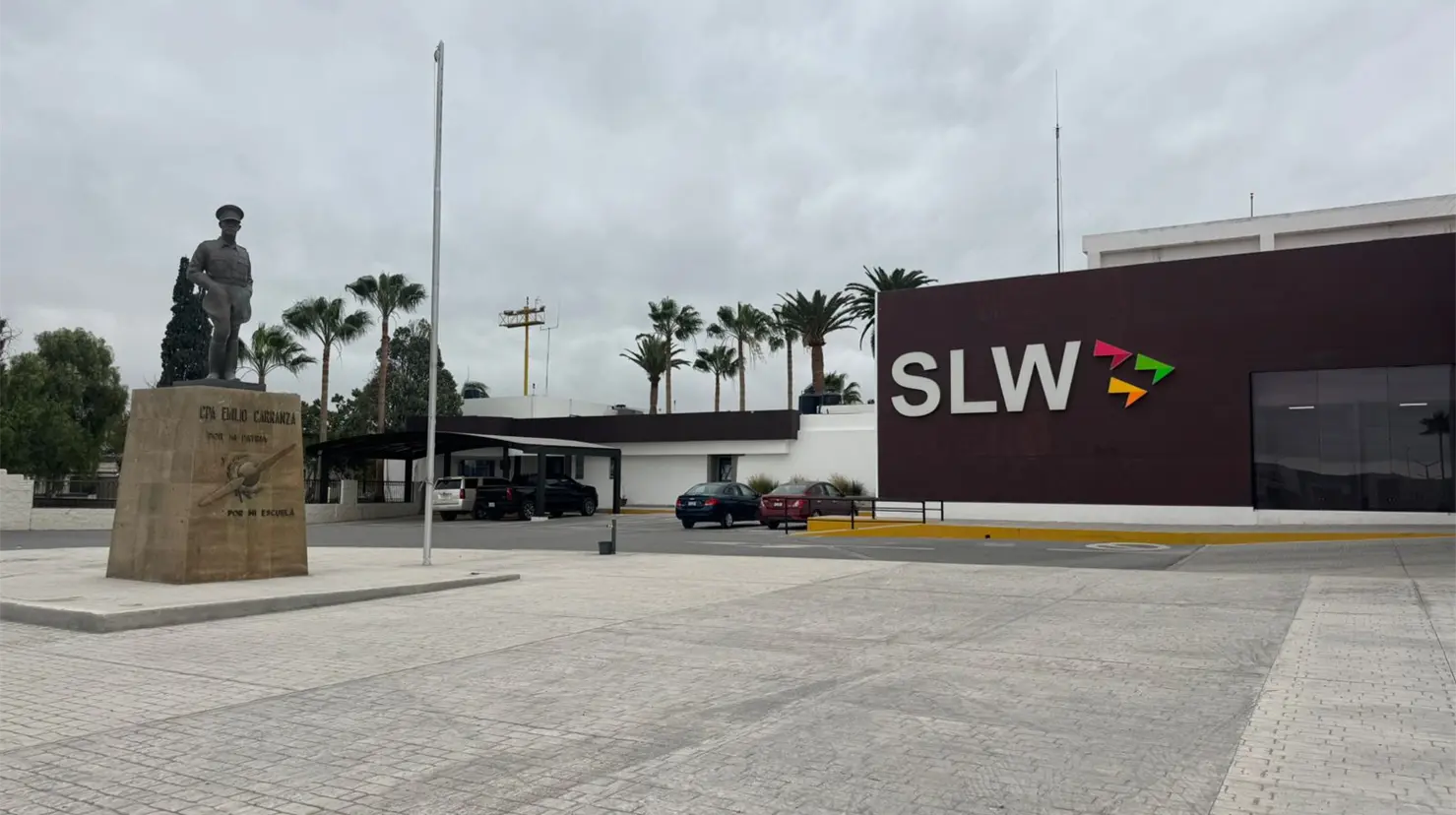 Actualmente, el aeropuerto cuenta con una sola terminal y un restaurante dentro de sus instalaciones. (Fotografía: Leslie Delgado)