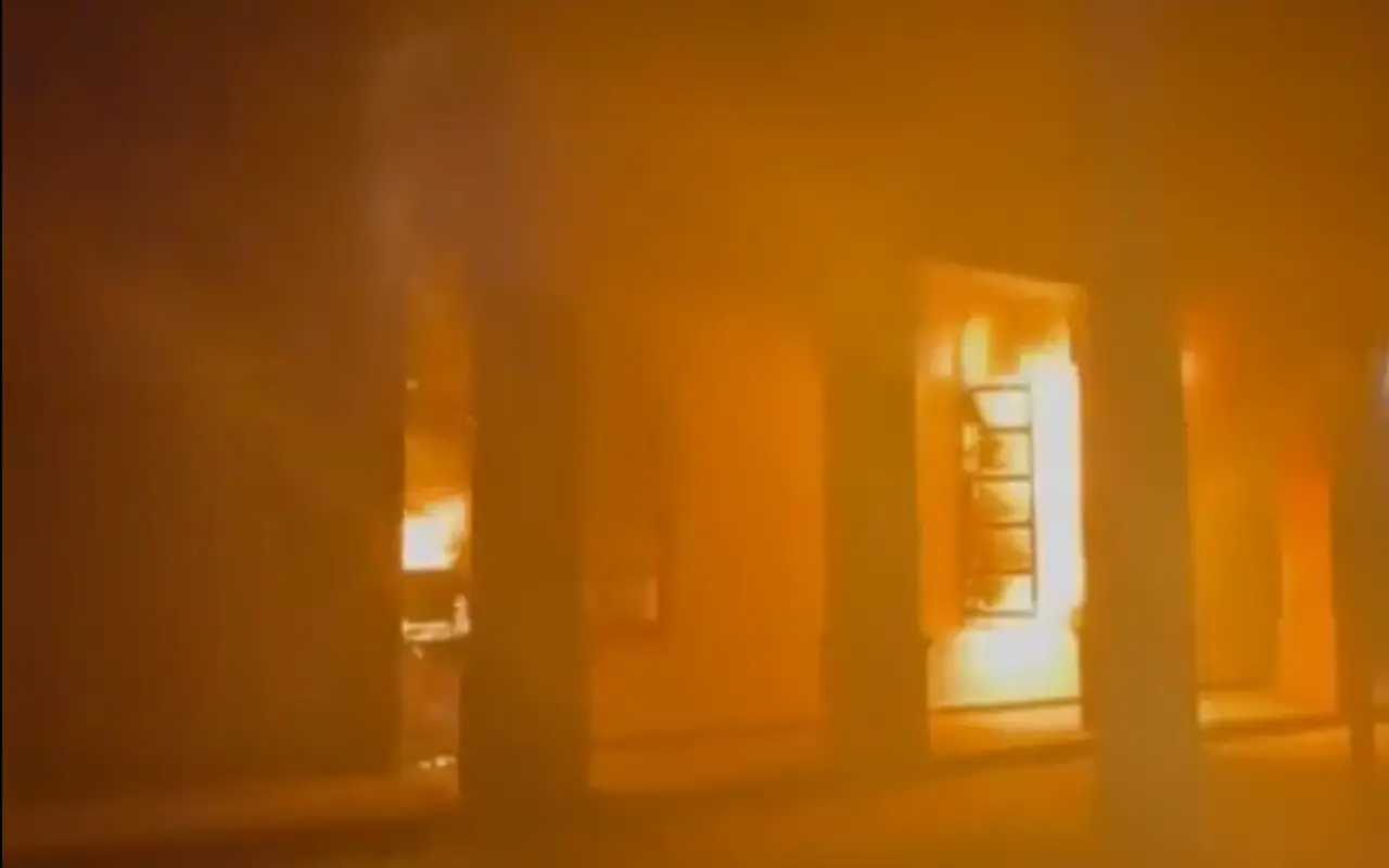 Propiedad incendiada. Captura de pantalla: X (@sl0wpain001)