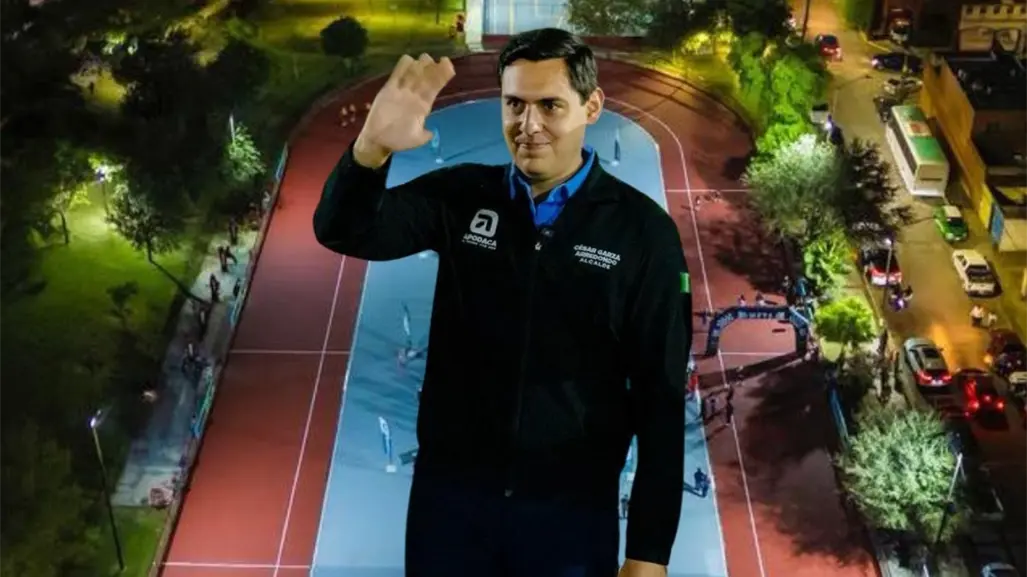 César Garza Arredondo celebra con jóvenes la inauguración del patinódromo de Apodaca