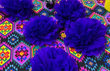 Día de Muertos: ¿Cuál es el material que se agotó en varias papelerías de La Paz?