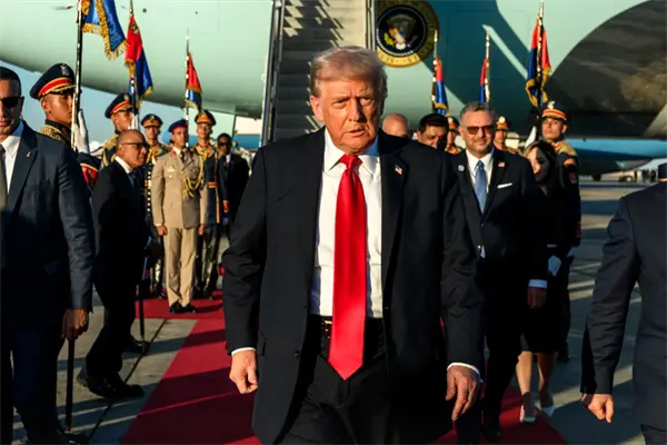 Donald Trump ordena al Departamento de Guerra iniciar pruebas de armas nucleares