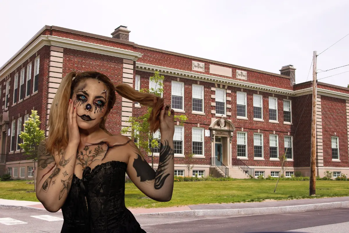 Escuelas de la CDMX que fueron construídas encima de panteones. Foto: Canva