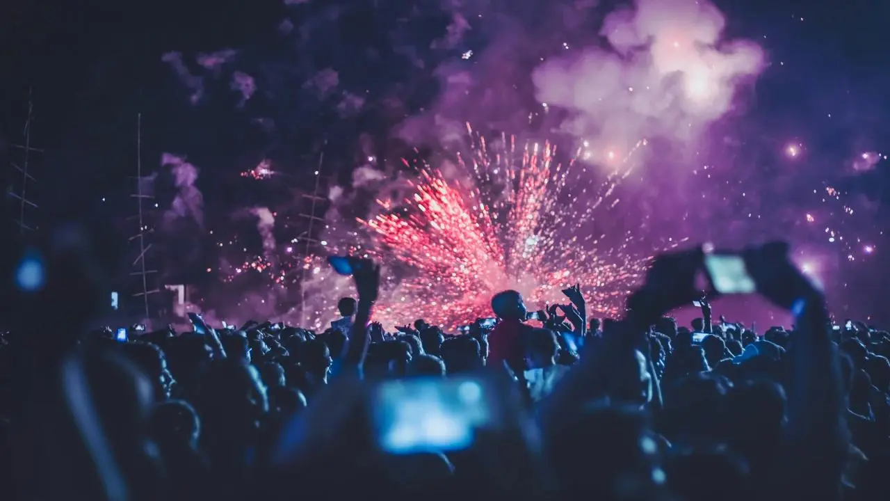 Feria Xico en Valle de Chalco 2025: cartelera completa con artistas que pondrán a bailar a Edomex. Foto: Canva