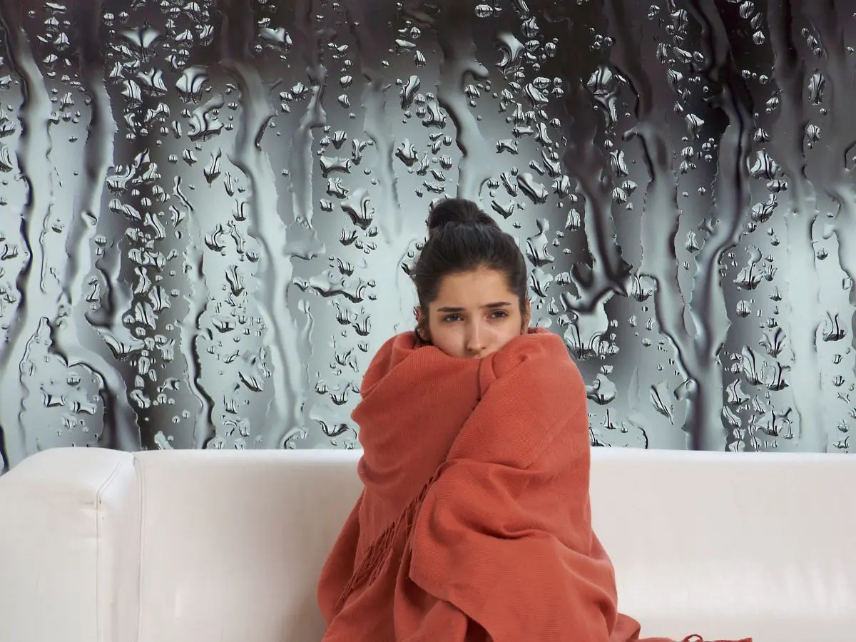 Para esta jornada de jueves se prevén algunas lluvias en varias zonas de la región por los efectos del frente frío número 11 que además bajará las temperaturas durante los próximos días.- Fuente Canva