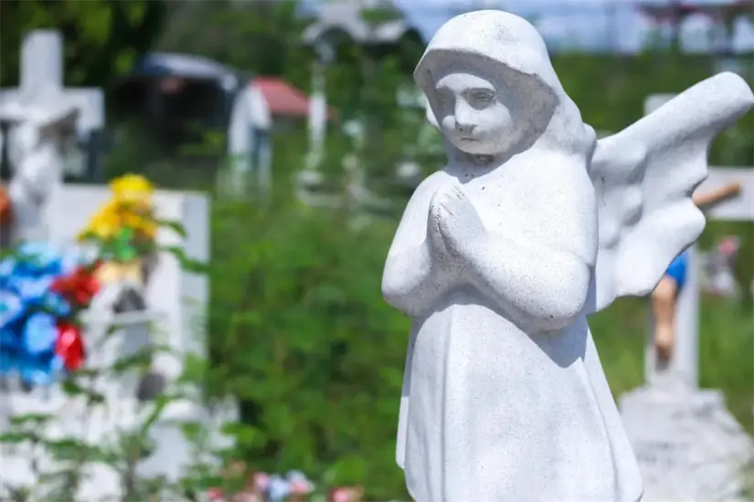 imagen recuadro Panteones de diversos municipios han anunciado la ampliación de sus horarios para Día de Muertos. Foto: Carlos García