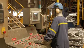 PIB de México se reduce en tercer trimestre de 2025 por caída en actividad industrial, según INEGI