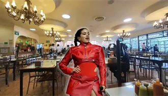 Dónde está y cuánto cuesta comer en el restaurante de CDMX donde Rosalía probó pozole y enfrijoladas