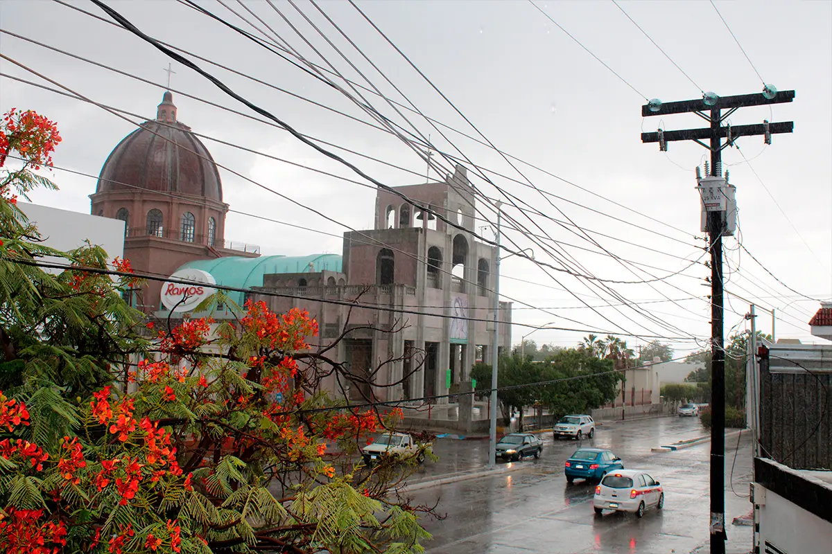 El Santuario de Guadalupe es testigo mudo de la historia de la zona centro de La Paz. Foto: Modesto Peralta Delgado.