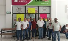 Trabajadores del servicio postal mexicano se manifiestan ante carencias para realizar su trabajo Trabajadores del servicio postal mexicano se manifiestan ante carencias para realizar su trabajo