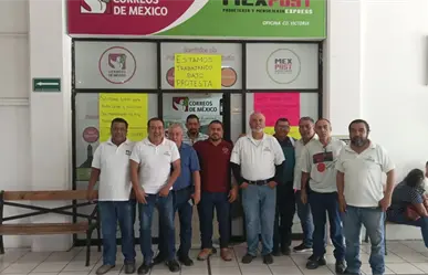 Trabajadores del servicio postal mexicano se manifiestan ante carencias para realizar su trabajo