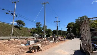 Negocios de la zona de City Center enfrentan apagones temporales debido a los trabajos de infraestructura vial.