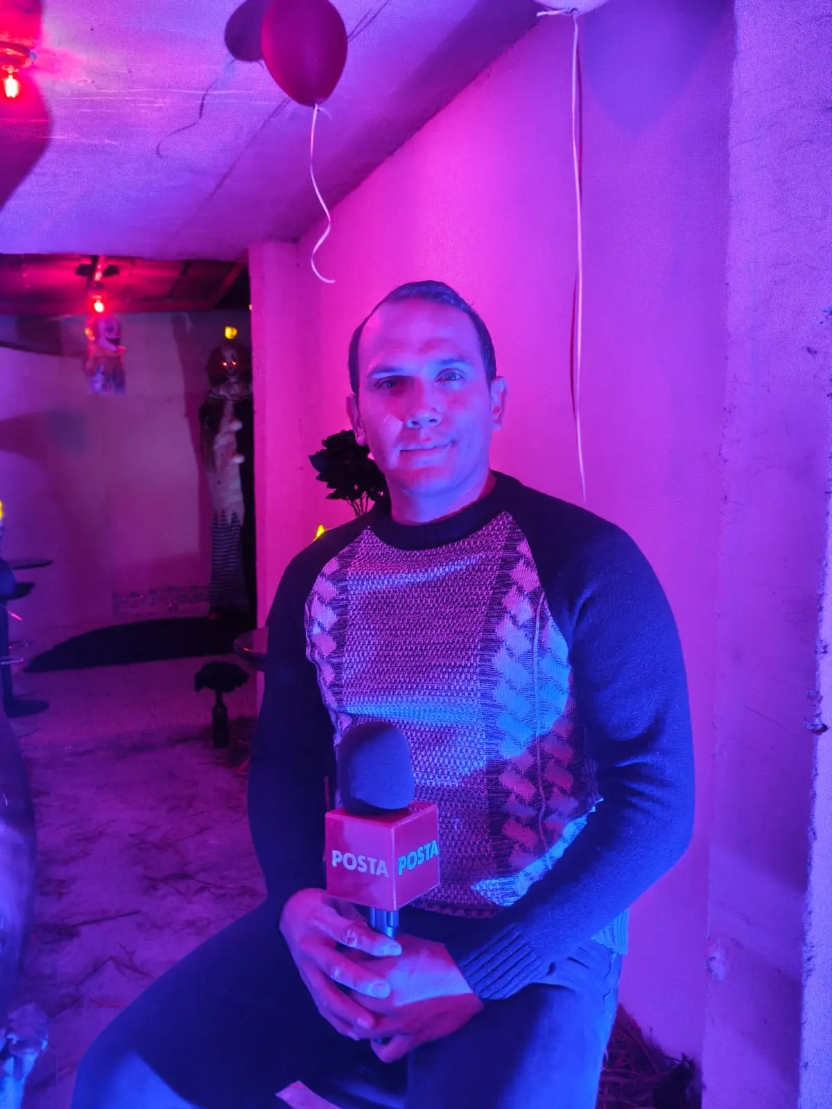 imagen recuadro Ángel Gonzáles, uno de los creadores de la casa más terrorífica de Saltillo en Halloween./Foto: Marco Juárez