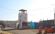 Presos de Puebla hacen fiesta con mujeres y cervezas en cárcel de San Miguel Presos de Puebla hacen fiesta con mujeres y cervezas en cárcel de San Miguel