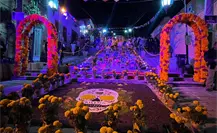 Día de Muertos en Saltillo: Recuerdan a sus fieles difuntos en el altar monumental de Santa Anita