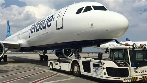 Aterrizaje de emergencia del vuelo Cancún–Nueva York: pasajeros heridos tras pérdida de altitud en avión de JetBlue Aterrizaje de emergencia del vuelo Cancún–Nueva York: pasajeros heridos tras pérdida de altitud en avión de JetBlue