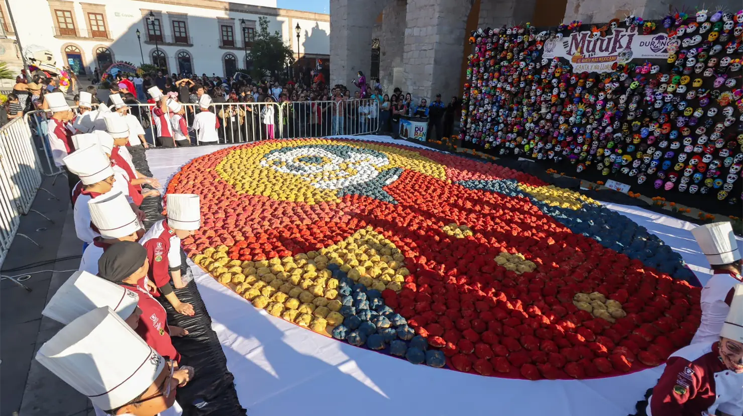 Catrina de Pan Gigante del 2024 en Durango. No te pierdas la del 2025 | Foto: Dirección Municipal de Fomento Económico y Turismo de Durango, en Facebook