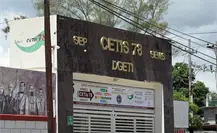 Alumnos del CETis 78 de Tamaulipas reciben terapia tras agresión al director del plantel Alumnos del CETis 78 de Tamaulipas reciben terapia tras agresión al director del plantel