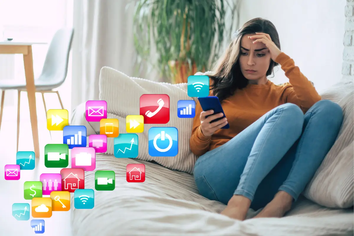 ¡Cuidado! Estas apps están robando tus datos sin que lo notes, según Profeco. Foto: Canva