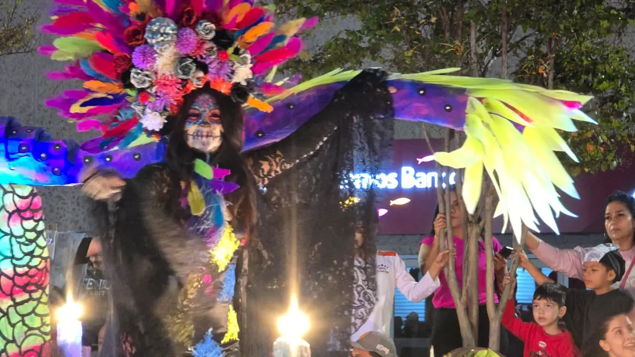 FOTOS | Así deslumbró el Desfile del Festival Muuki 2025 en Durango