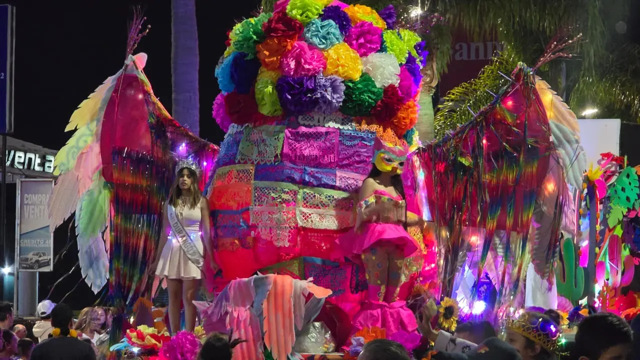 FOTOS | Así deslumbró el Desfile del Festival Muuki 2025 en Durango