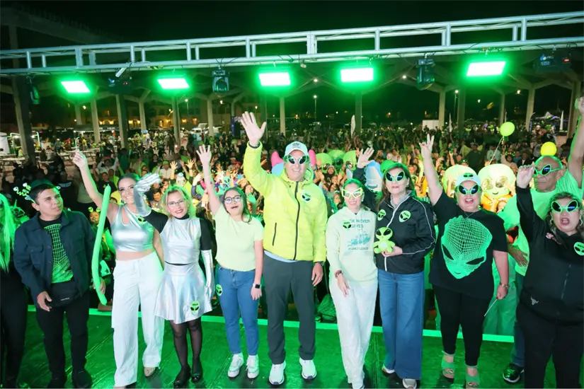 imagen recuadro La Plaza Gobernadores en playa Miramar se convirtió en escenario temático con caravana galáctica, exhibiciones de baile y otras actividades. Foto: Ramón Sánchez