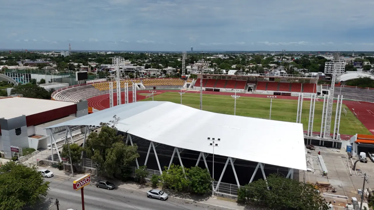 Inversión en la techumbre de las canchas de basquetbol de la Unidad Deportiva Adolfo Ruíz Cortines | Foto: gobierno de Tamaulipas